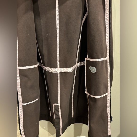 Lululemon Jacket - Picture 8 of 8